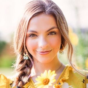 Meet your Posher, Jocelyn